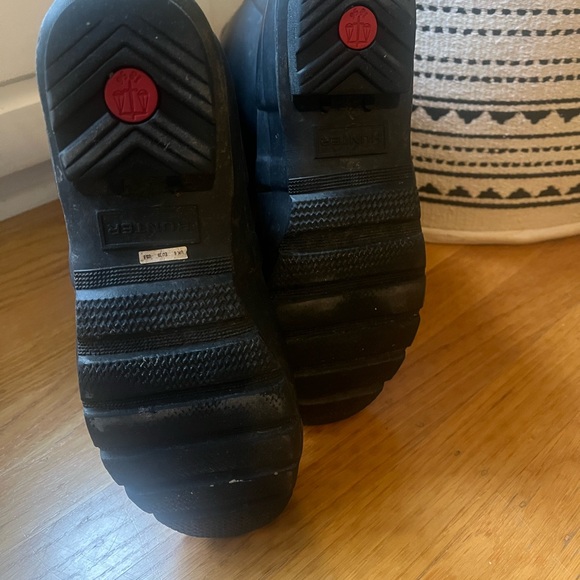 Hunter Dark Blue Waterproof Boots - Picture 5 of 6